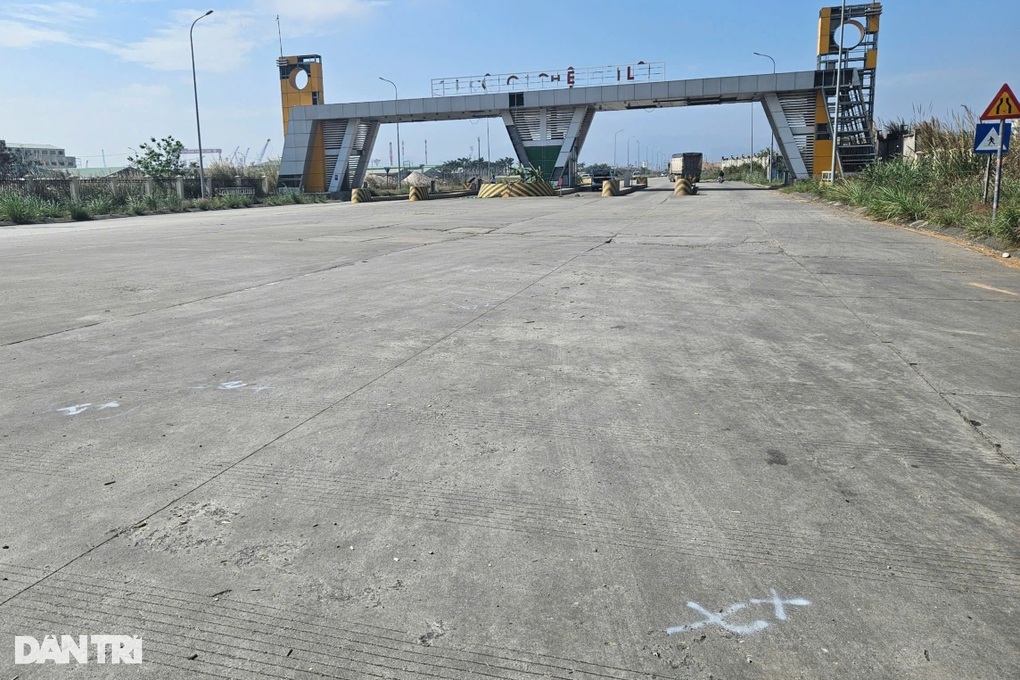 Ba tội danh chờ đợi nhóm buôn ma túy, đoạt mạng công an tại Quảng Ninh - 2 Ba tội danh chờ đợi nhóm buôn ma túy, đoạt mạng công an tại Quảng Ninh - 2