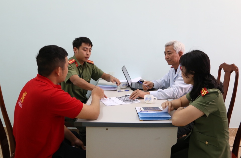 Hoang tin về corona, một thanh niên bị phạt 5 triệu đồng - 1 Hoang tin về corona, một thanh niên bị phạt 5 triệu đồng - 1