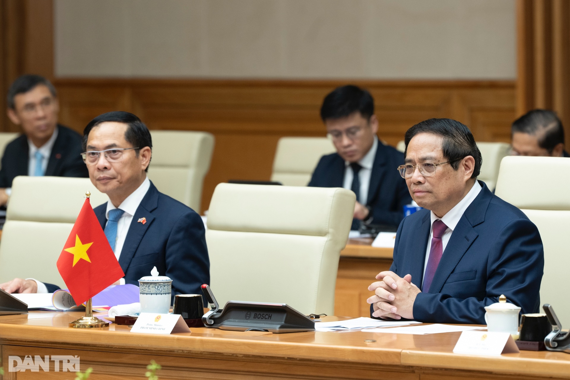 Trang trọng lễ đón Thủ tướng Thái Lan thăm chính thức Việt Nam - 11 Trang trọng lễ đón Thủ tướng Thái Lan thăm chính thức Việt Nam - 11