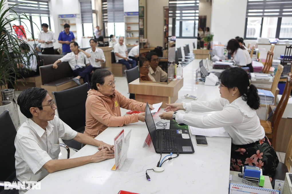 Người dân TPHCM có thể giải quyết thủ tục trên Cổng dịch vụ công quốc gia - 1 Người dân TPHCM có thể giải quyết thủ tục trên Cổng dịch vụ công quốc gia - 1