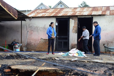 Hiện trường căn nhà gỗ bị cháy làm 3 trẻ em tử vong ở Đà Lạt