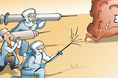 Nên đưa công nhân vệ sinh, shipper vào diện ưu tiên tiêm vắc xin