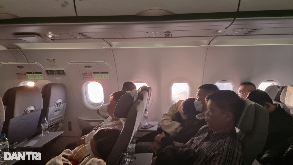 Hành khách nói súng ở đâu đối diện hình phạt nào từ Cục Hàng không? - 1 Hành khách nói súng ở đâu đối diện hình phạt nào từ Cục Hàng không? - 1