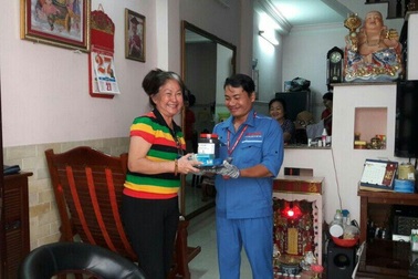 Nhà bán lẻ và nhà sản xuất bắt tay, người tiêu dùng hưởng lợi