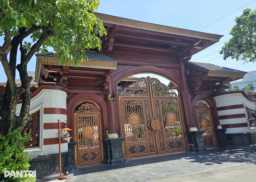 Thẩm mỹ viện Mailisa ở TPHCM vẫn hoạt động sau ngày cảnh sát làm việc - 2 Thẩm mỹ viện Mailisa ở TPHCM vẫn hoạt động sau ngày cảnh sát làm việc - 2