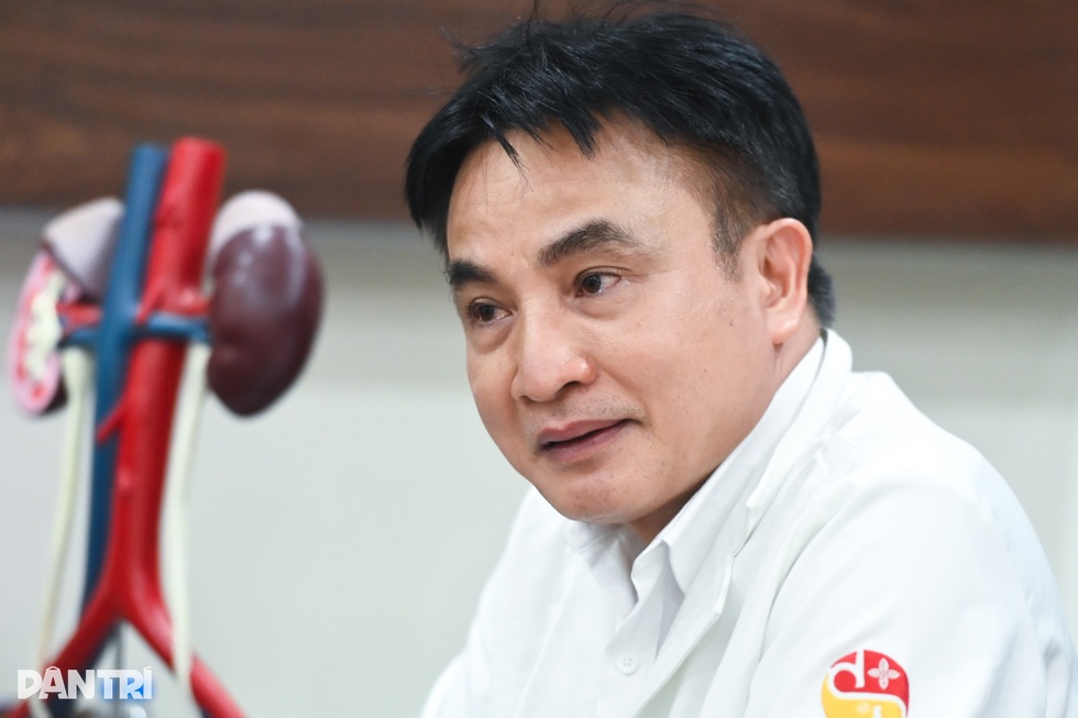Gặp bác sĩ “bệnh nhân thấy là cười”, xin thôi trưởng khoa để làm lính mổ - 7 Gặp bác sĩ “bệnh nhân thấy là cười”, xin thôi trưởng khoa để làm lính mổ - 7