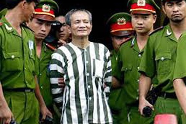 Truy tố điều tra viên trong vụ án Năm Cam