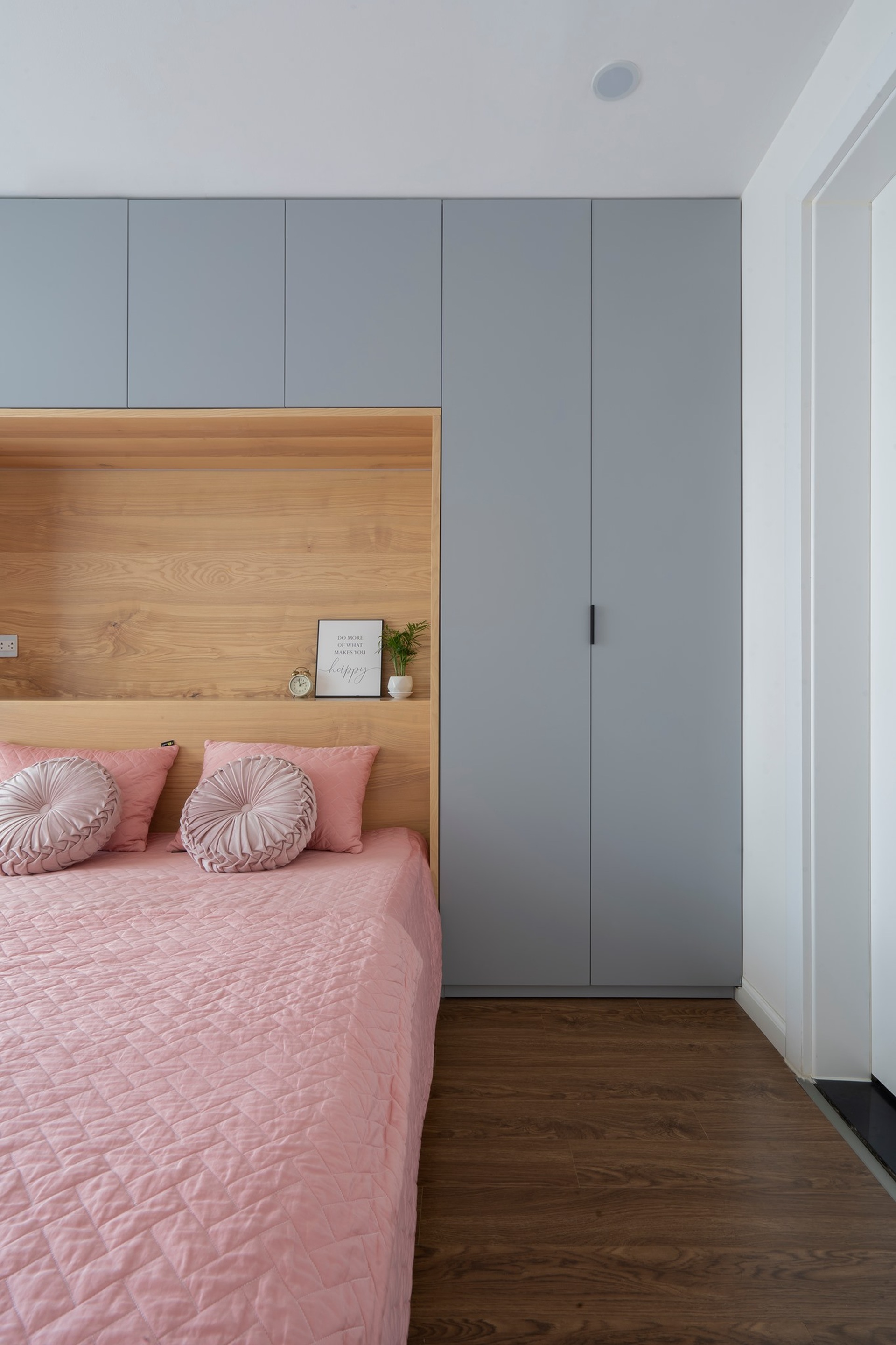 Ngắm căn hộ 3 ban công với nội thất tự thiết kế siêu thoáng, nhìn là mê - 13 Ngắm căn hộ 3 ban công với nội thất tự thiết kế siêu thoáng, nhìn là mê - 13