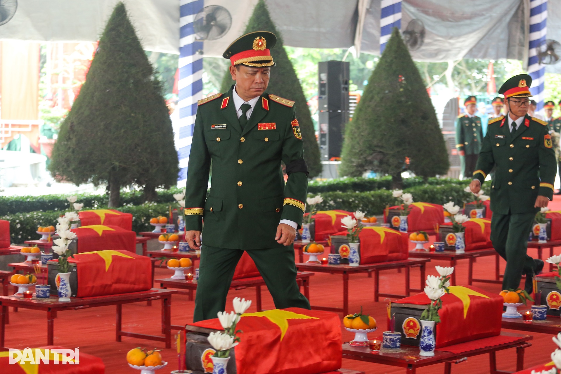Phó Thủ tướng Thường trực Phạm Gia Túc dự lễ an táng 173 liệt sĩ ở Tây Ninh - 9 Phó Thủ tướng Thường trực Phạm Gia Túc dự lễ an táng 173 liệt sĩ ở Tây Ninh - 9