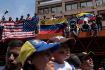 Người Venezuela lo ngại kịch bản Mỹ can thiệp quân sự