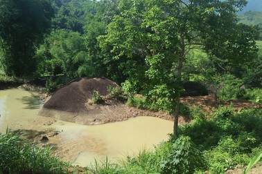 Hai chị em đuối nước khi đi bắt nhái