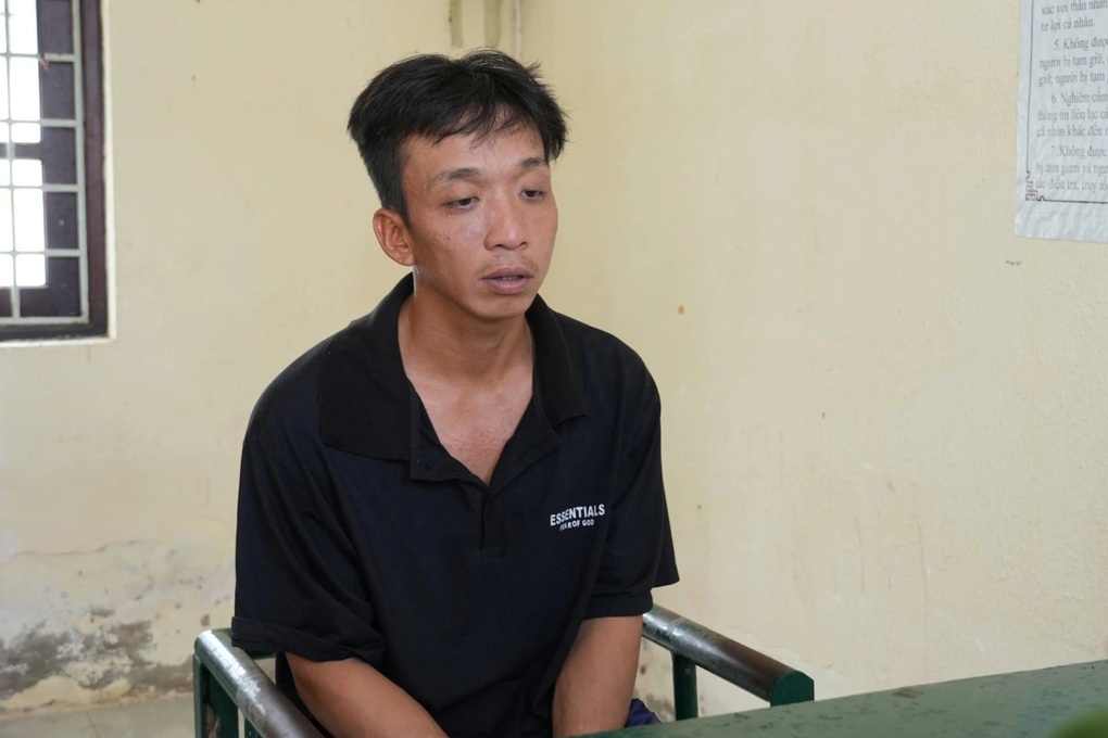 Vụ Đại úy công an hy sinh: Tạm giữ đối tượng đánh bắt thủy sản trái phép - 1 Vụ Đại úy công an hy sinh: Tạm giữ đối tượng đánh bắt thủy sản trái phép - 1