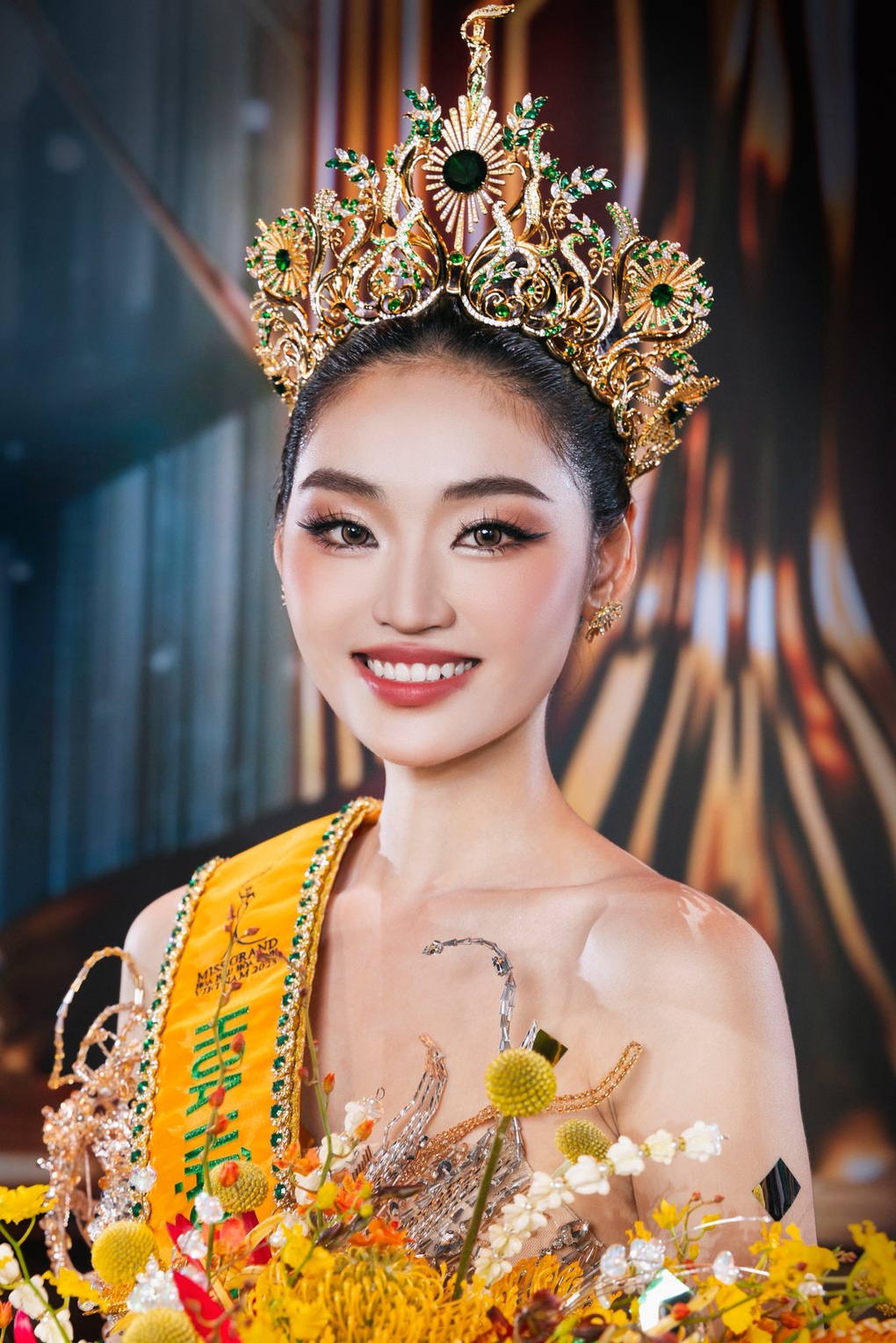 Hé lộ về trang phục dân tộc của Hoa hậu Yến Nhi ở Miss Grand International - 1