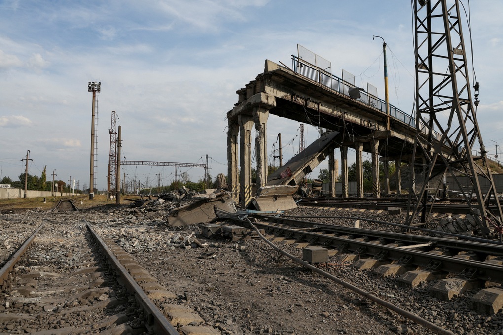 Nga công phá phòng tuyến Ukraine, pháo đài tử huyệt Donbass lâm nguy - 2 Nga công phá phòng tuyến Ukraine, pháo đài tử huyệt Donbass lâm nguy - 2