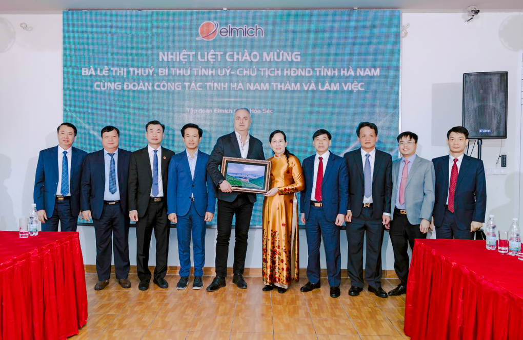 Lãnh đạo tỉnh Hà Nam thăm và làm việc với Tập đoàn Elmich tại Cộng hòa Czech - 1 Lãnh đạo tỉnh Hà Nam thăm và làm việc với Tập đoàn Elmich tại Cộng hòa Czech - 1
