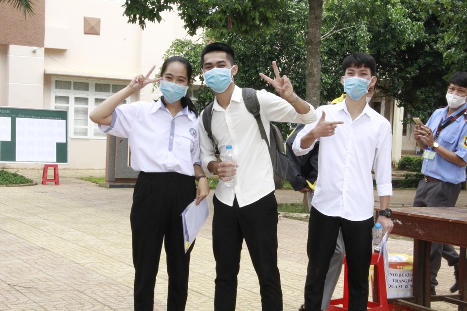 Bày tỏ về trân trọng cuộc sống, thí sinh khen đề Văn hay - 22 Bày tỏ về trân trọng cuộc sống, thí sinh khen đề Văn hay - 22