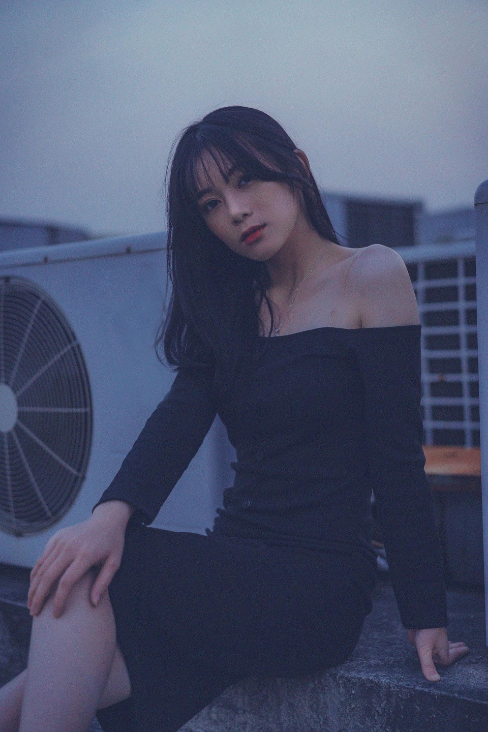 Nữ sinh năm cuối Học viện Tòa án gây sốt với hình ảnh xinh đẹp - 9