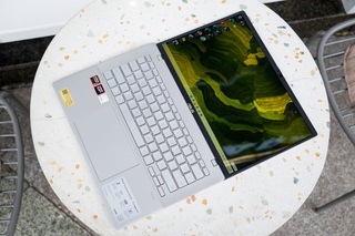 Đánh giá Asus Vivobook S14: Hiệu năng mạnh, pin tốt, màn hình cần cải thiện - 8