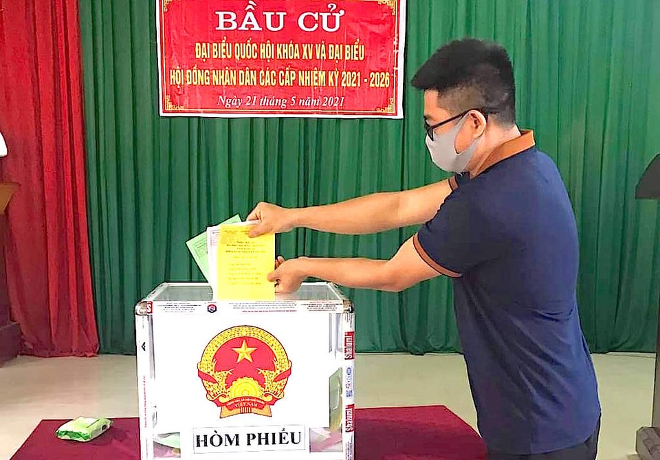 Đi thuyền vượt sông vào vùng lõi vườn quốc gia để bầu cử sớm - 15 Đi thuyền vượt sông vào vùng lõi vườn quốc gia để bầu cử sớm - 15