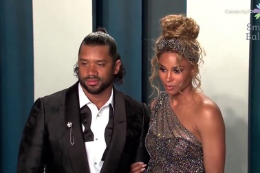 Ciara đẹp đôi bên Russell Wilson