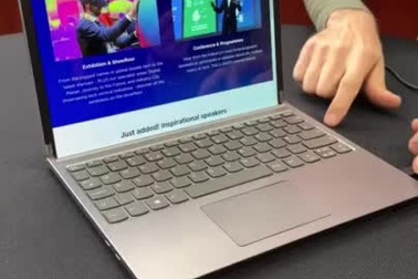 Trải nghiệm thực tế laptop màn hình cuộn của Lenovo