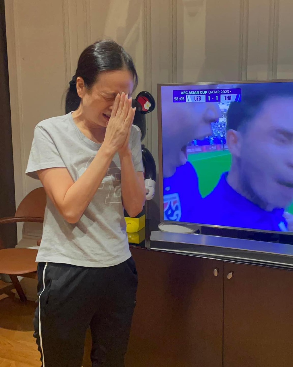 Madam Pang nói lời từ đáy lòng sau khi Thái Lan bị loại ở Asian Cup 2023 - 2 Madam Pang nói lời từ đáy lòng sau khi Thái Lan bị loại ở Asian Cup 2023 - 2