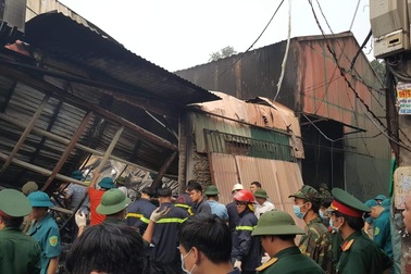 Vụ cháy 8 người chết: Nhà xưởng xây dựng trên đất lấn chiếm