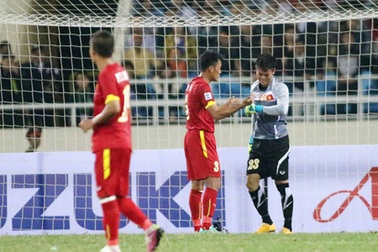 Nỗi lo thiếu nhân sự ở hàng thủ đội tuyển Việt Nam