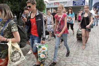 Thủ tướng Medvedev: Hàng nghìn người Đông Ukraine bỏ chạy sang Nga