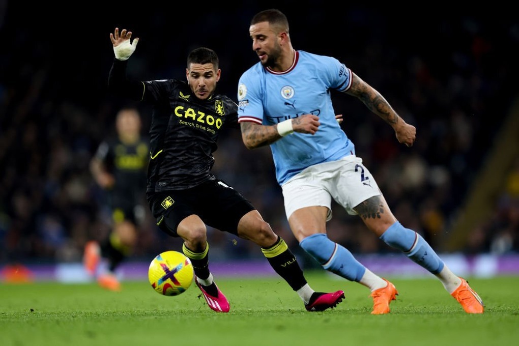 Man City thổi lửa vào ngôi đầu bảng của Arsenal - 2 Man City thổi lửa vào ngôi đầu bảng của Arsenal - 2