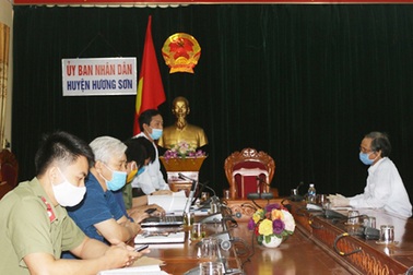 Lĩnh án phạt vì đăng tin sai lệch về chủ quyền quốc gia, bôi nhọ công an