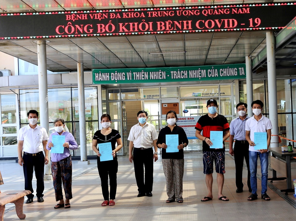 11 bệnh nhân Covid-19 ở Quảng Nam được ra viện - 3 11 bệnh nhân Covid-19 ở Quảng Nam được ra viện - 3