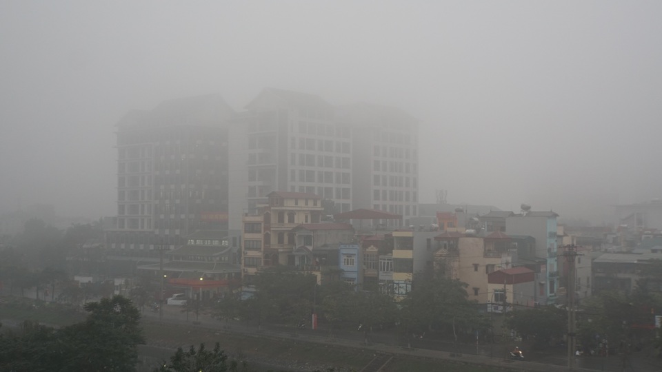 28 Tết, Hà Nội sáng sớm mưa phùn, trưa chiều hửng nắng - 1 28 Tết, Hà Nội sáng sớm mưa phùn, trưa chiều hửng nắng - 1