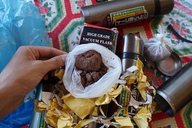 Hàng loạt đồ Tàu bị yểm chất lạ