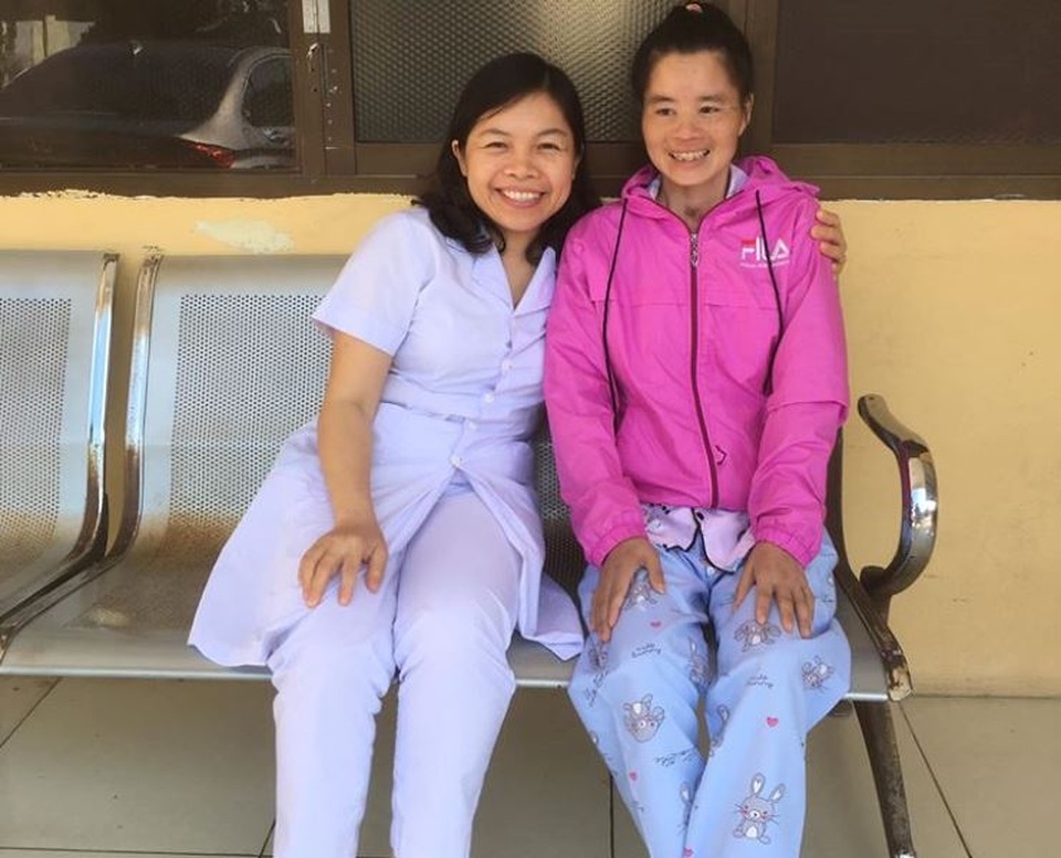 Thai phụ suýt chết dưới gầm xe tải trở thành bệnh nhân đặc biệt nhất trong cuộc đời bác sĩ - 2 Thai phụ suýt chết dưới gầm xe tải trở thành bệnh nhân đặc biệt nhất trong cuộc đời bác sĩ - 2