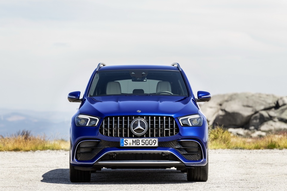 Mercedes-AMG GLE 63 và 63S nghênh chiến BMW X5 M - 17 Mercedes-AMG GLE 63 và 63S nghênh chiến BMW X5 M - 17