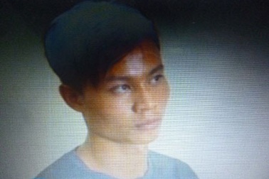 Hàng trăm người dân vây kín hiện trường thực nghiệm vụ giết bà chủ quán karaoke