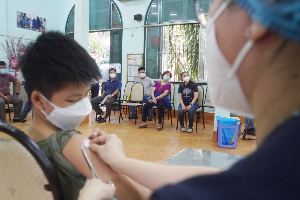 Vì sao nhiều bà mẹ ở TPHCM từ chối cho con 6 tháng đến 5 tuổi tiêm vaccine? - 2 Vì sao nhiều bà mẹ ở TPHCM từ chối cho con 6 tháng đến 5 tuổi tiêm vaccine? - 2