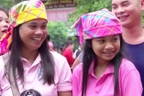 Mẹ con cùng là cầu thủ ở đội nữ Đak Đoa gây sốt, được bầu Đức xin tiếp nhận