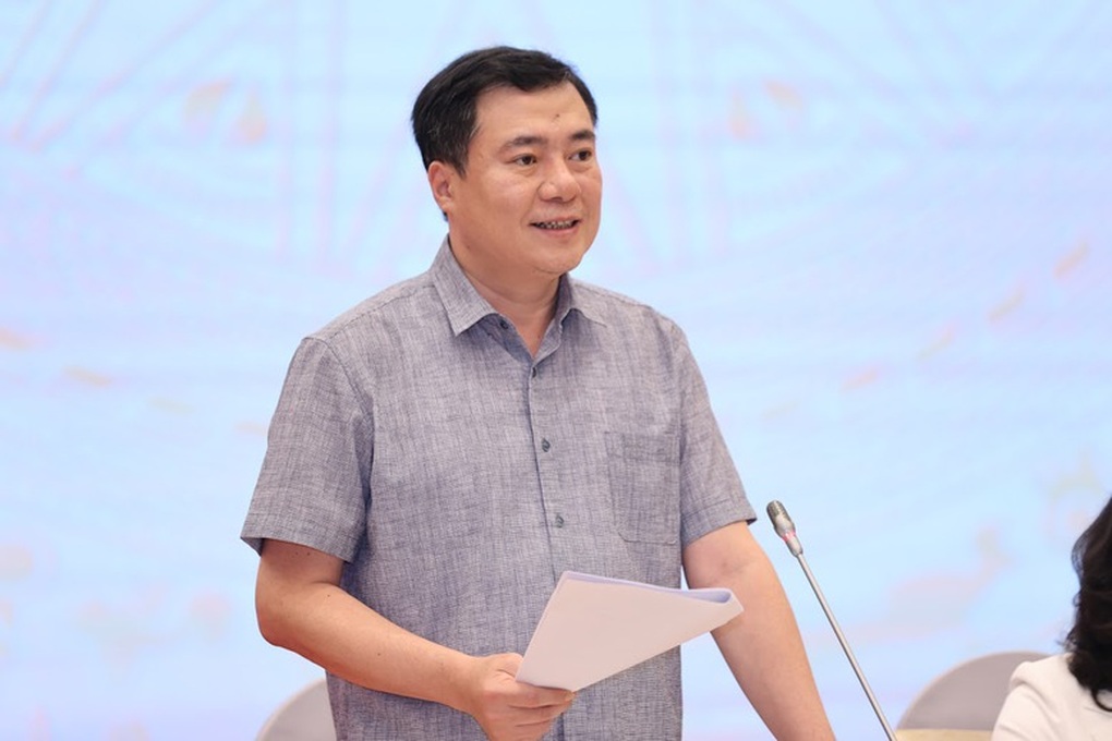 Đã mua thêm 3,2 triệu m3 xăng dầu trong tháng 3, đủ dùng hết tháng 4 - 1