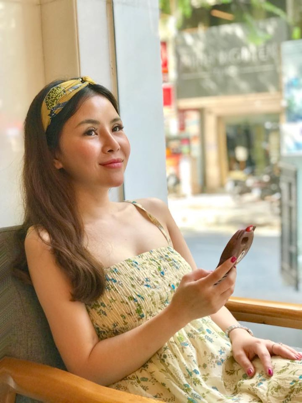 Cô gái thu nhập gần 100 triệu đồng/tháng tìm chồng, chấp nhận ngoại tình - 1 Cô gái thu nhập gần 100 triệu đồng/tháng tìm chồng, chấp nhận ngoại tình - 1