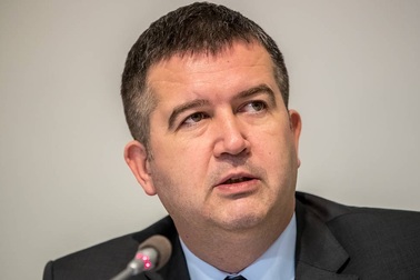 Séc "ăn miếng trả miếng", dọa trục xuất toàn bộ nhà ngoại giao Nga