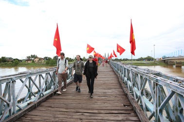 Di tích Đôi bờ Hiền Lương - Bến Hải tạm dừng đón khách