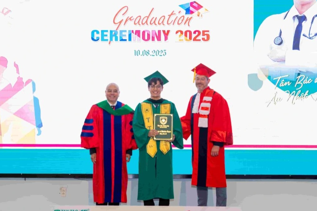 Thí sinh 24 tuổi trúng tuyển tiến sĩ ngành y gây xôn xao, trường lên tiếng - 1 Thí sinh 24 tuổi trúng tuyển tiến sĩ ngành y gây xôn xao, trường lên tiếng - 1