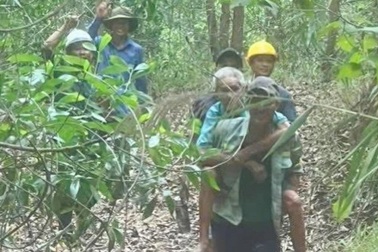 Cụ ông 82 tuổi mất tích, được tìm thấy kiệt sức trên núi