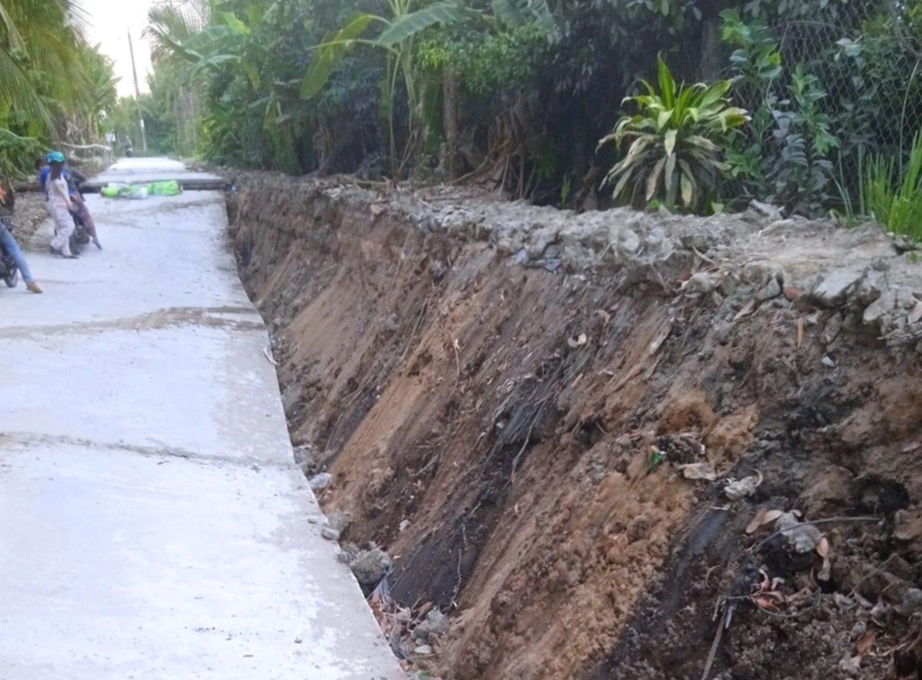 Sụt lún nghiêm trọng, Chủ tịch Bạc Liêu chỉ đạo nóng ngay ngày nghỉ lễ - 1 Sụt lún nghiêm trọng, Chủ tịch Bạc Liêu chỉ đạo nóng ngay ngày nghỉ lễ - 1