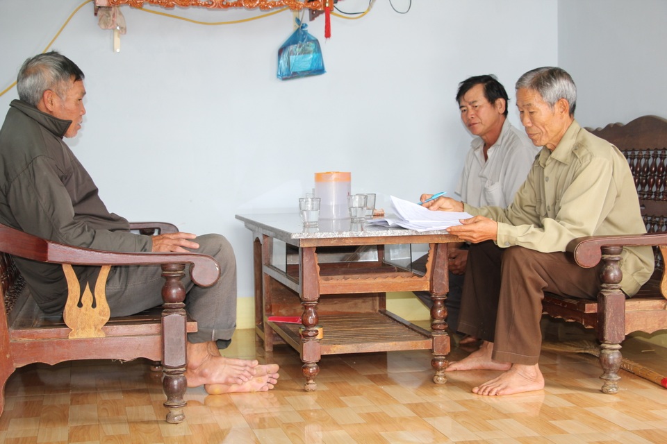 Đắk Lắk: Rà soát hộ nghèo, cận nghèo phải chặt chẽ ngay từ thôn buôn, tổ dân phố - 2 Đắk Lắk: Rà soát hộ nghèo, cận nghèo phải chặt chẽ ngay từ thôn buôn, tổ dân phố - 2