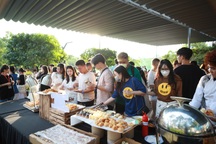 Học sinh tham gia trải nghiệm môi trường giáo dục Anh quốc