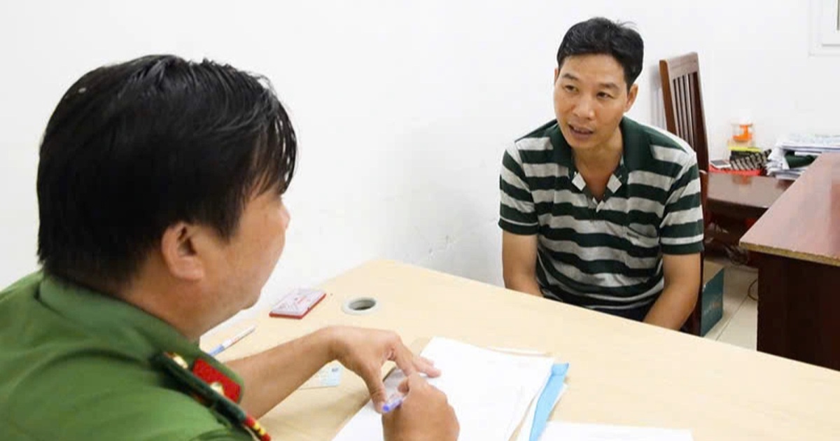 Công an triệu tập người đàn ông chửi tục bẻ cần gạt nước ô tô