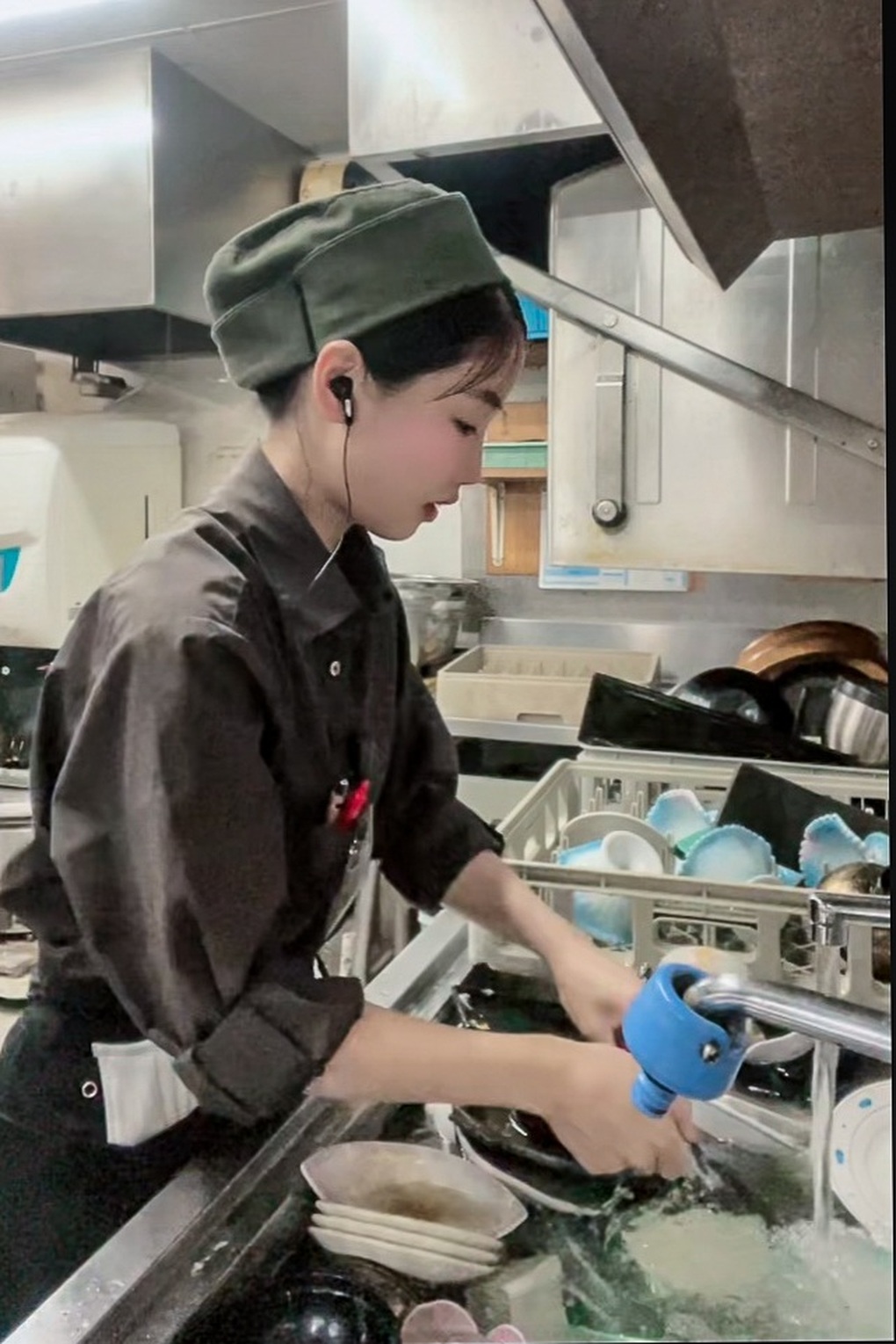 Lao động hồi hương sốc với lương 5 triệu đồng/tháng, tính trở lại Nhật - 2 Lao động hồi hương sốc với lương 5 triệu đồng/tháng, tính trở lại Nhật - 2